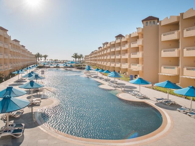 Amwaj Beach Club Resort & Aqua Park ★★★★