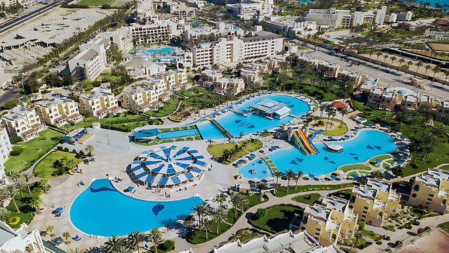 Royal Lagoons Aqua Park ★★★★