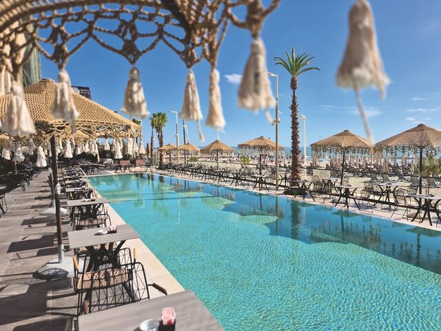 Royal G Deluxe Hotel ★★★★★