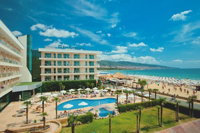 DIT Evrika Beach Club ★★★★