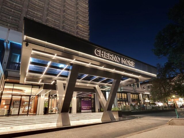 Cherno More ★★★★