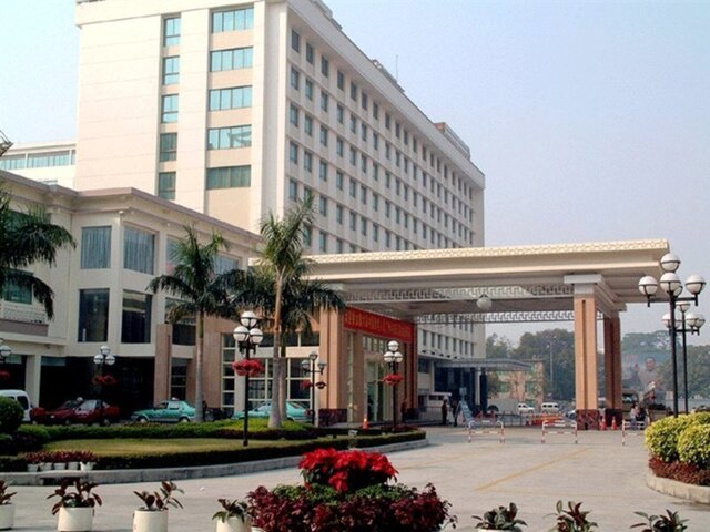 Dong Fang Hotel Guangzhou ★★★★★