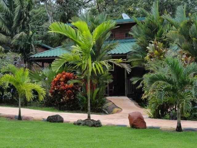Blue River Resort & Hot Springs ★★★★