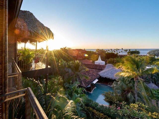 El Jardin del Eden ★★★★