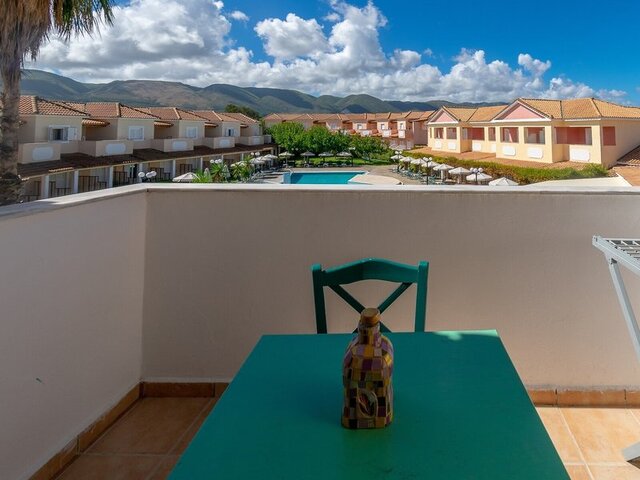 Zefyros Eco Resort ★★★