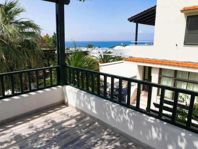 Anna Maria Village ★★★