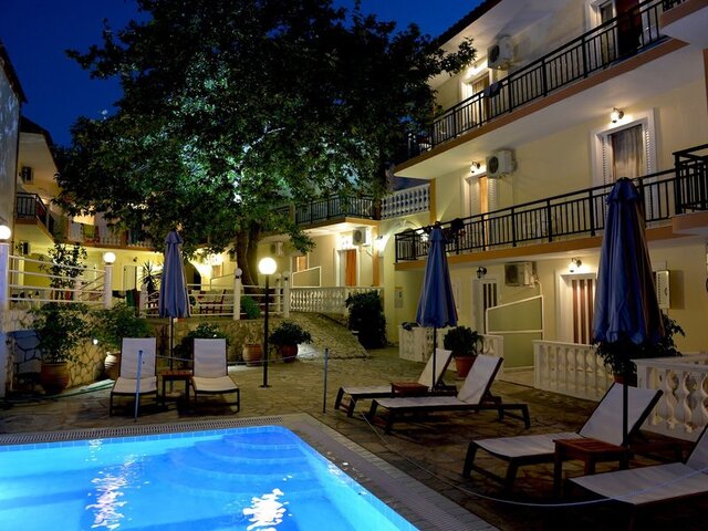 Dimitra Aparthotel ★★★