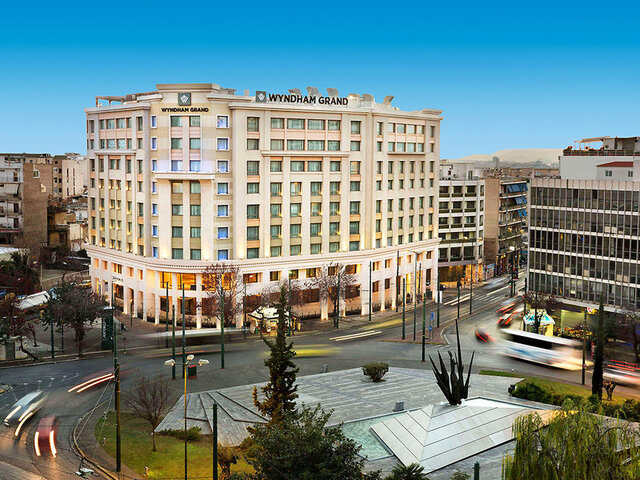 Zeus Wyndham Grand Athens ★★★★★