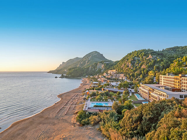 Domes of Corfu, Autog. C. ★★★★★