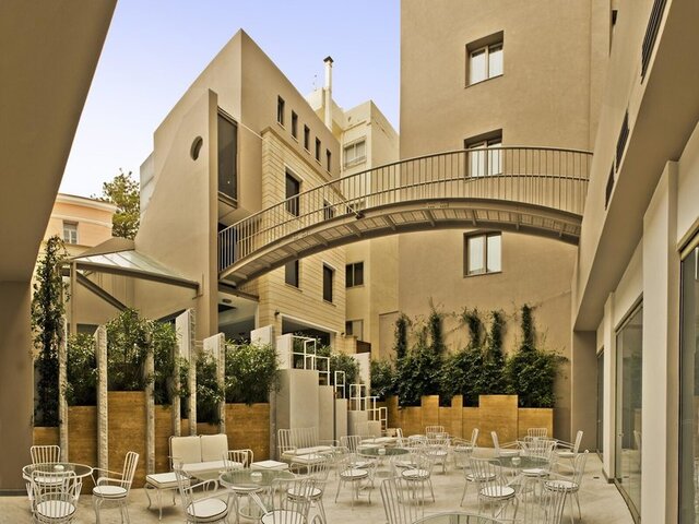 Aquila Atlantis ★★★★★