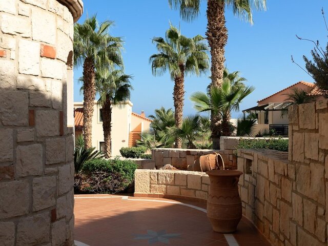 Asterias Village ★★★★