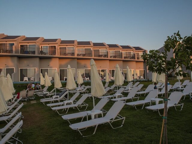 Golden Coast Resort ★★★★