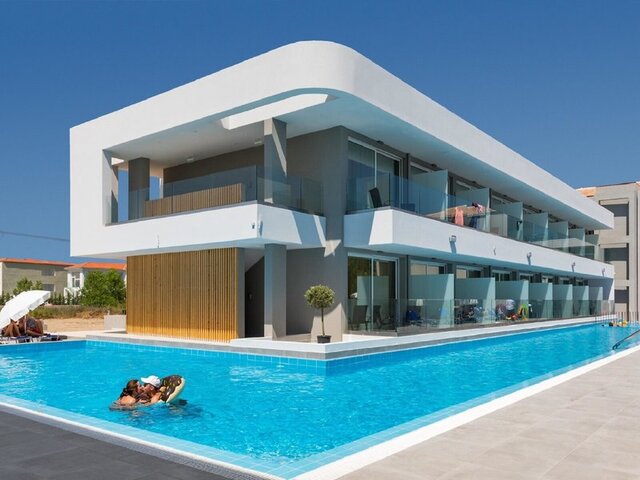 White Olive Premium Laganas ★★★★