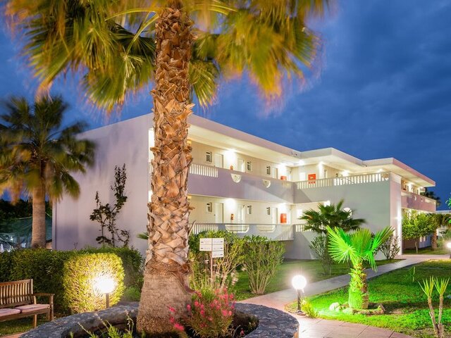 Lardos Bay Hotel ★★★