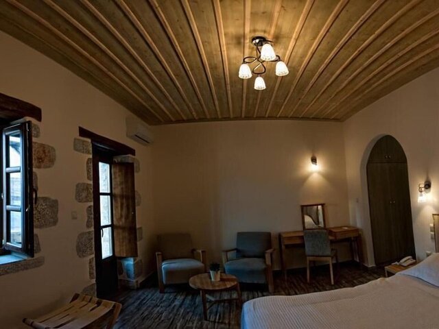 Limeni Village Hotel ★★★