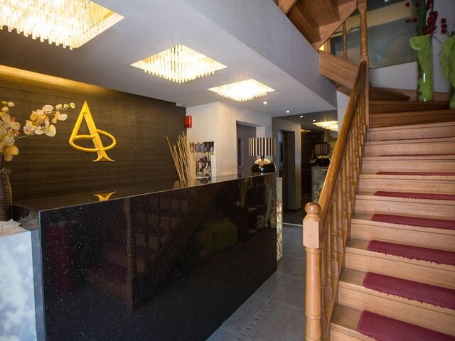 Aion Luxury Hotel ★★★★