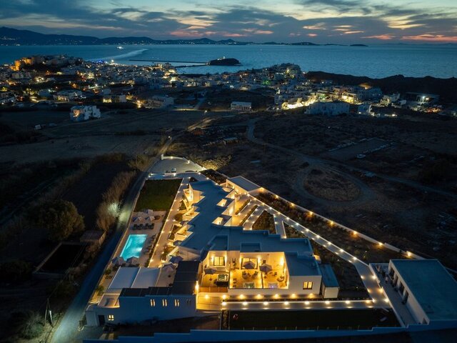 El Mar Naxos ★★★★