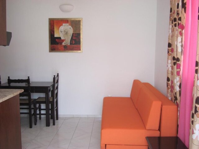 Elena Suites ★★★