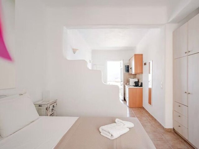 Yakinthos Residence ★★★