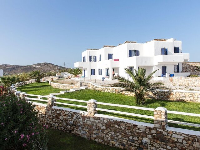 Paros Bay ★★★★