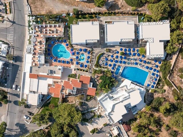 Pefkos Beach Hotel ★★★