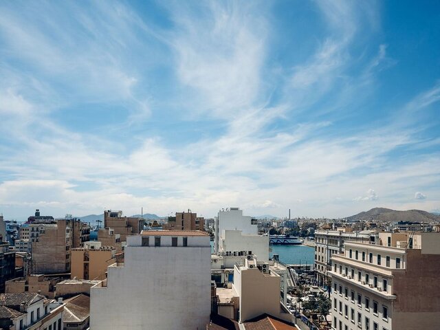Gallery Central Piraeus Port ★★★★