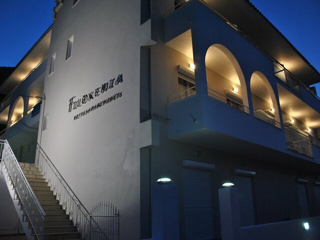 Filoxenia Hotel & Apartments ★★