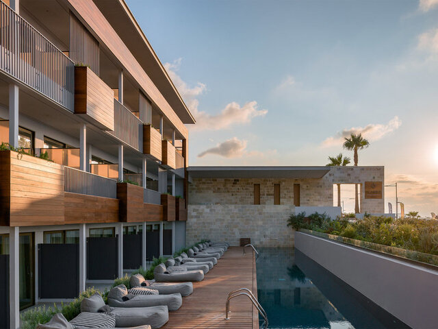 Ikones Seafront Luxury Suites ★★★★★