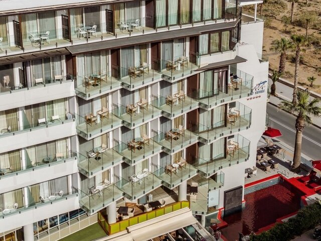 Hotel Kriti Beach ★★★★