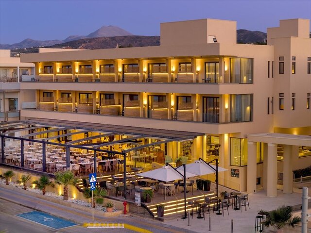 Atlantis Beach Hotel ★★★★★