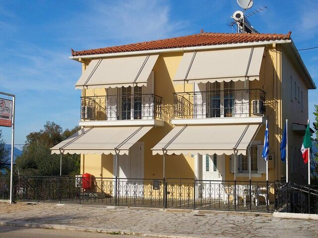 Dimitris Studios ★★