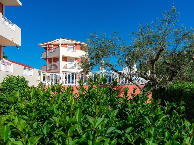 Zante Pantheon ★★★