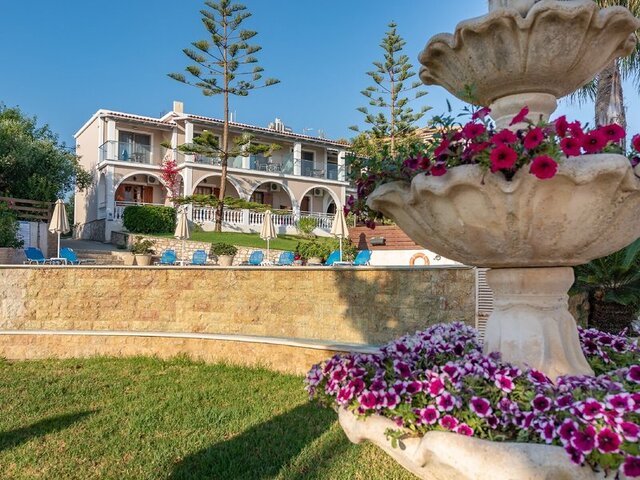 Ionian Aura Apartments ★★★★