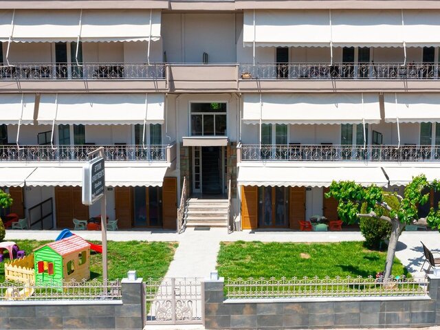 Stork Apartments ★★★★