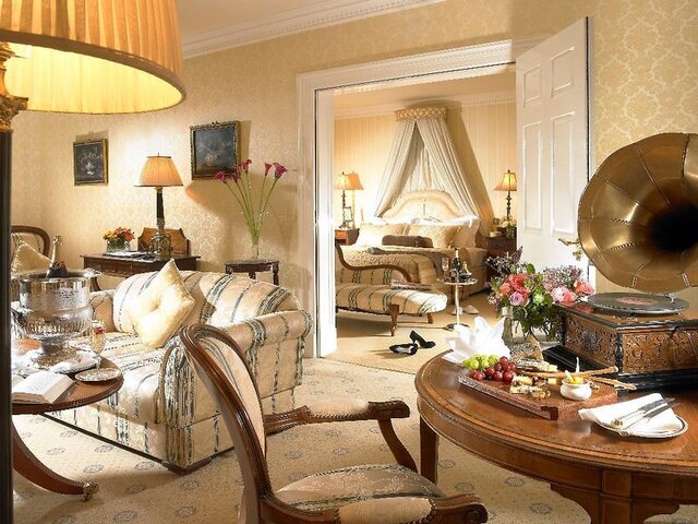 Hayfield Manor ★★★★★