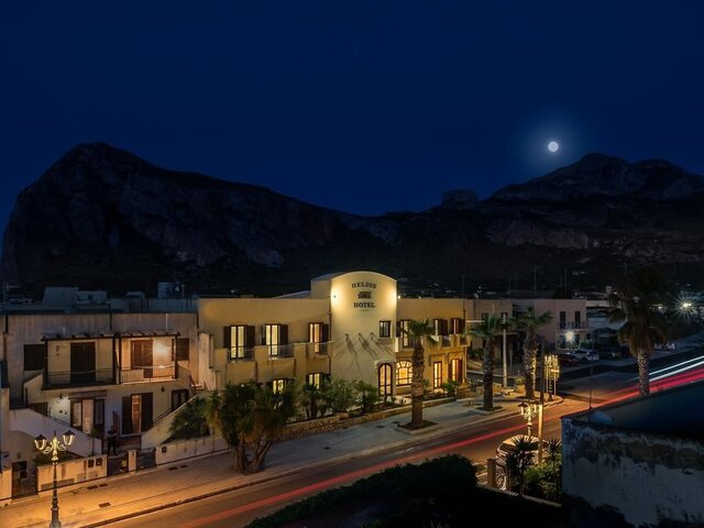 Helios Hotel ★★★