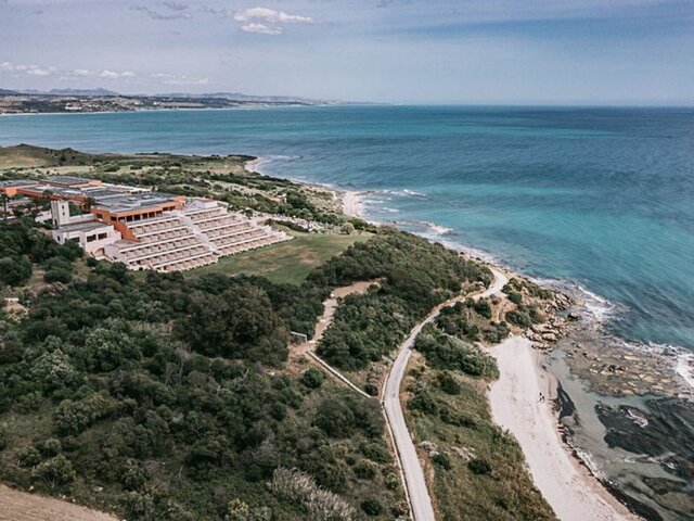 Mangia's Torre del Barone Resort ★★★★★