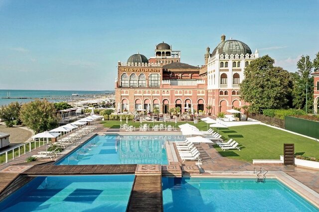 Hotel Excelsior ★★★★★