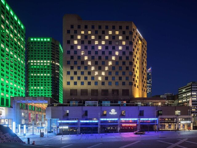 DoubleTree by Hilton Montreal ★★★★
