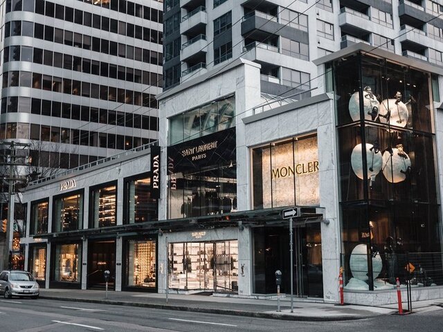 Paradox Hotel Vancouver ★★★★★