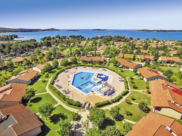 Happy Camp Bi Village ★★★