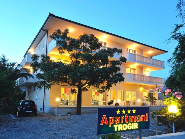 Apartments Trogir ★★★★