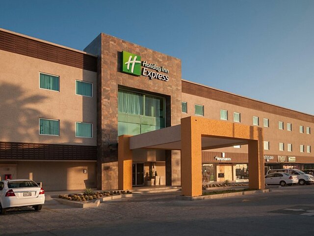 Holiday Inn Express Cabo San Lucas ★★★★★