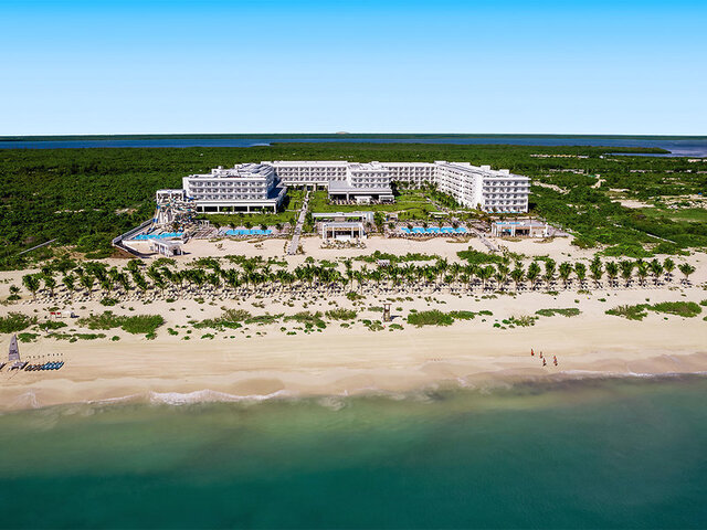 RIU Latino ★★★★★