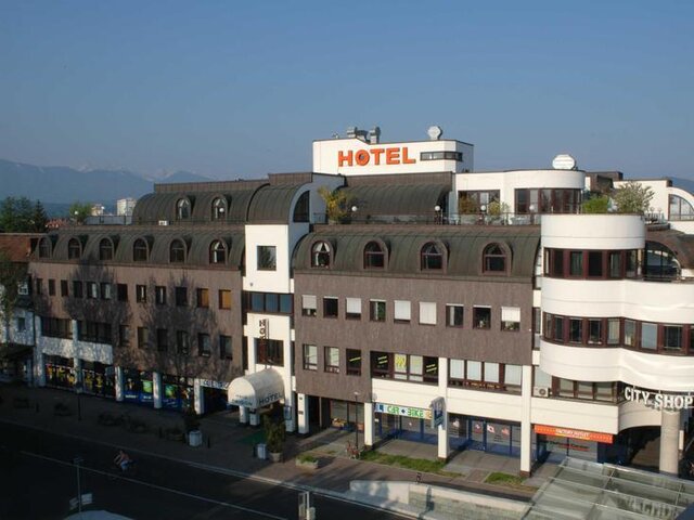 Skycity Atrigon ★★★★