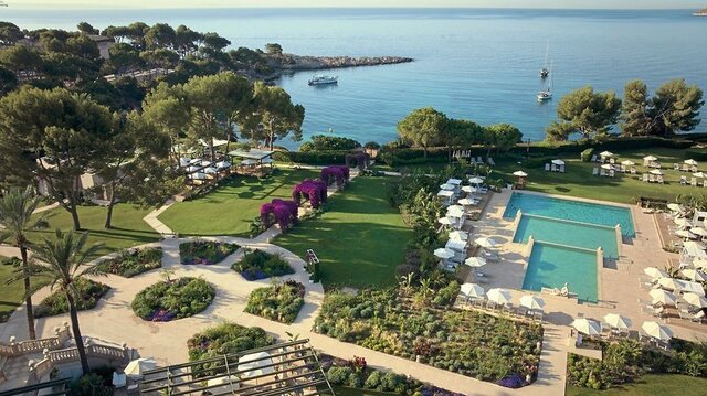 The St. Regis Mardavall Mallorca Resort ★★★★★★