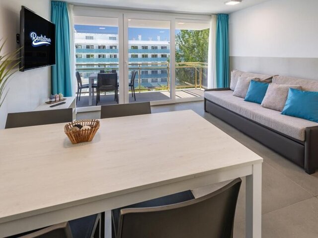 Rentalmar Salou Playa Family Suites & Pool ★★★