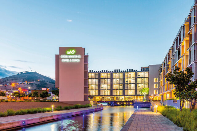 aha Harbour Bridge Hotel & Suites ★★★★