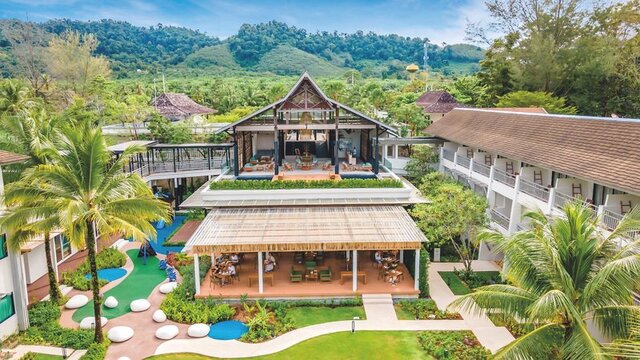 Outrigger Khao Lak Beach ★★★★