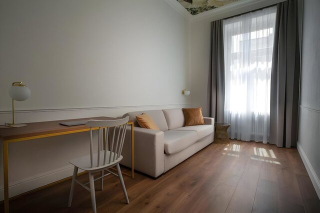 OREA Place Seno ★★★★